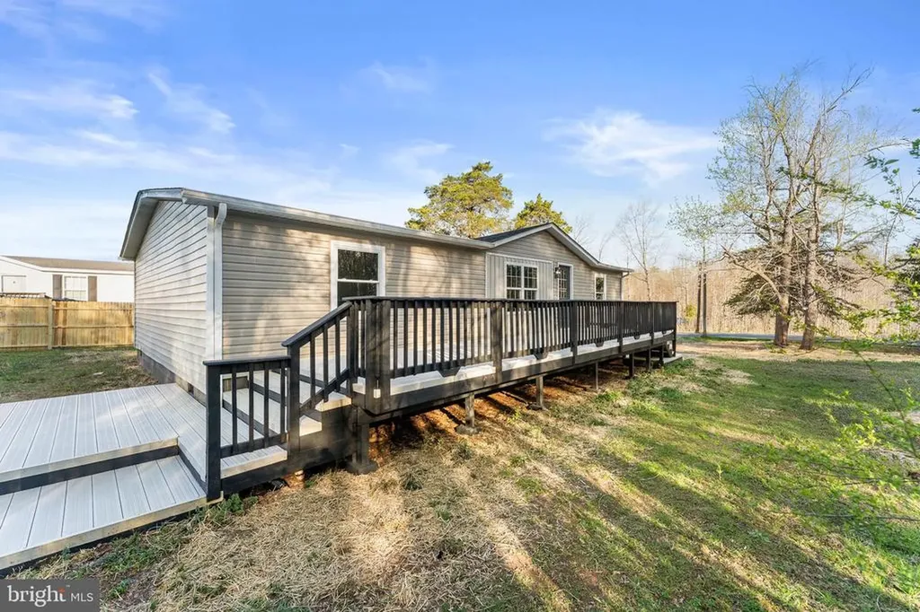 3367 Davis Highway Louisa VA 23093