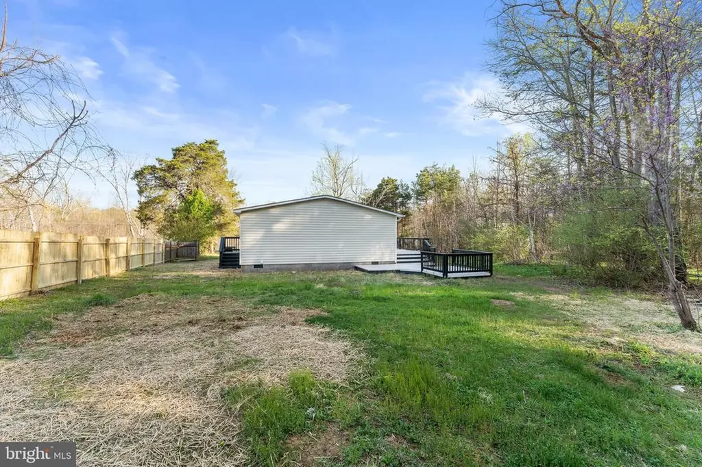 3367 Davis Highway Louisa VA 23093