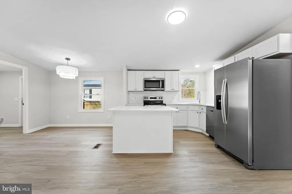 3367 Davis Highway Louisa VA 23093