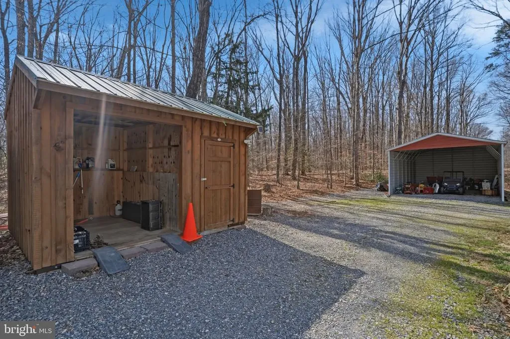 216 Cooke Lane Bumpass VA 23024