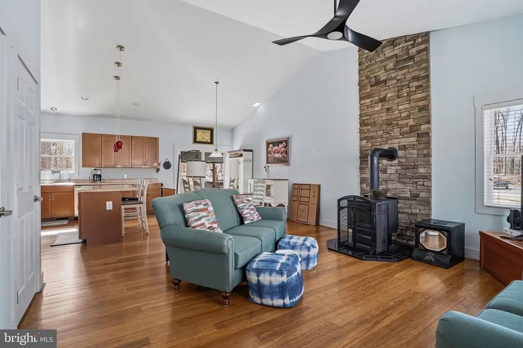 216 Cooke Lane Bumpass VA 23024