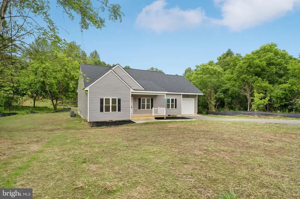 425 Palomino Drive Louisa VA 23093