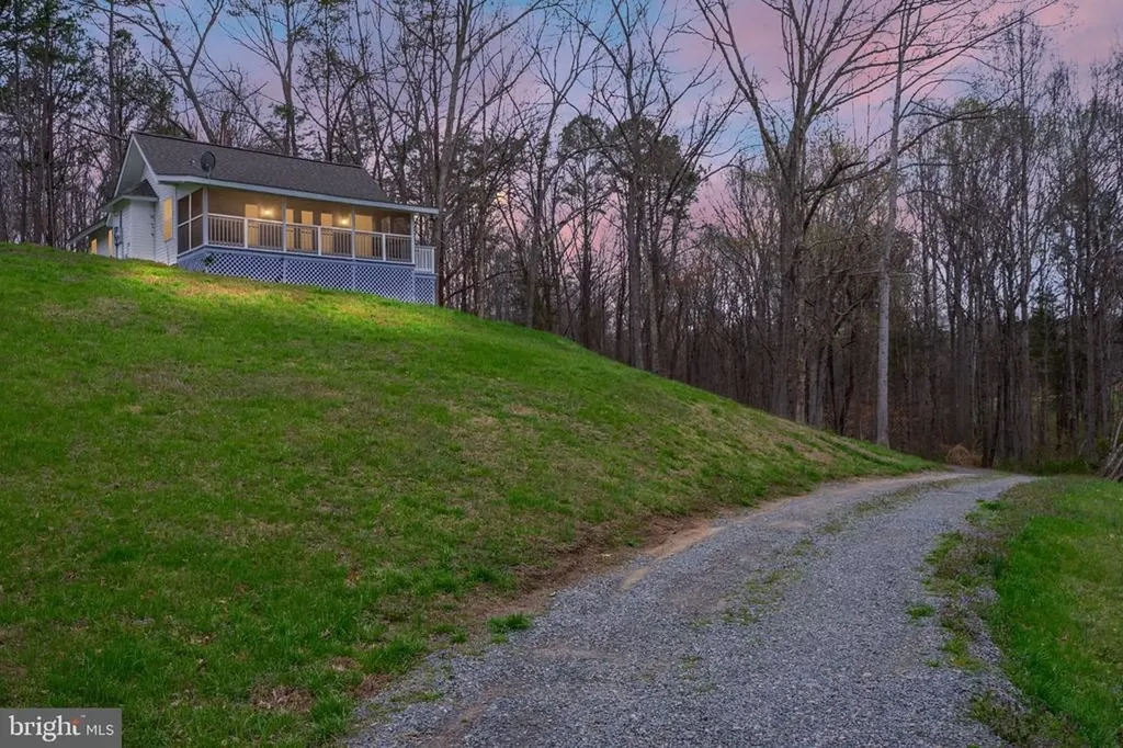 161 Anna Drive N Louisa VA 23093