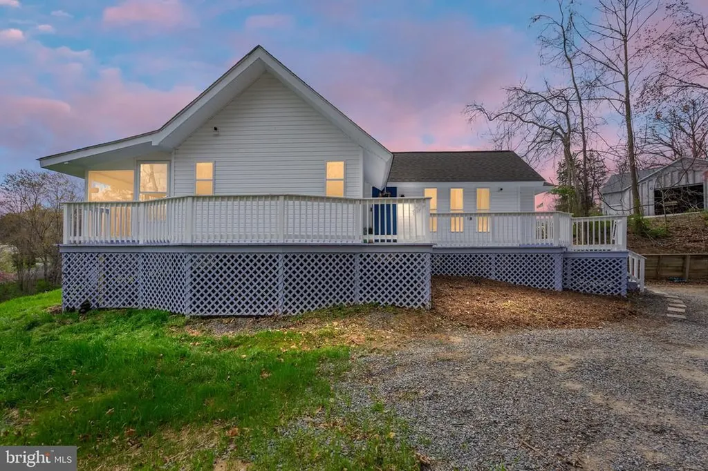161 Anna Drive N Louisa VA 23093