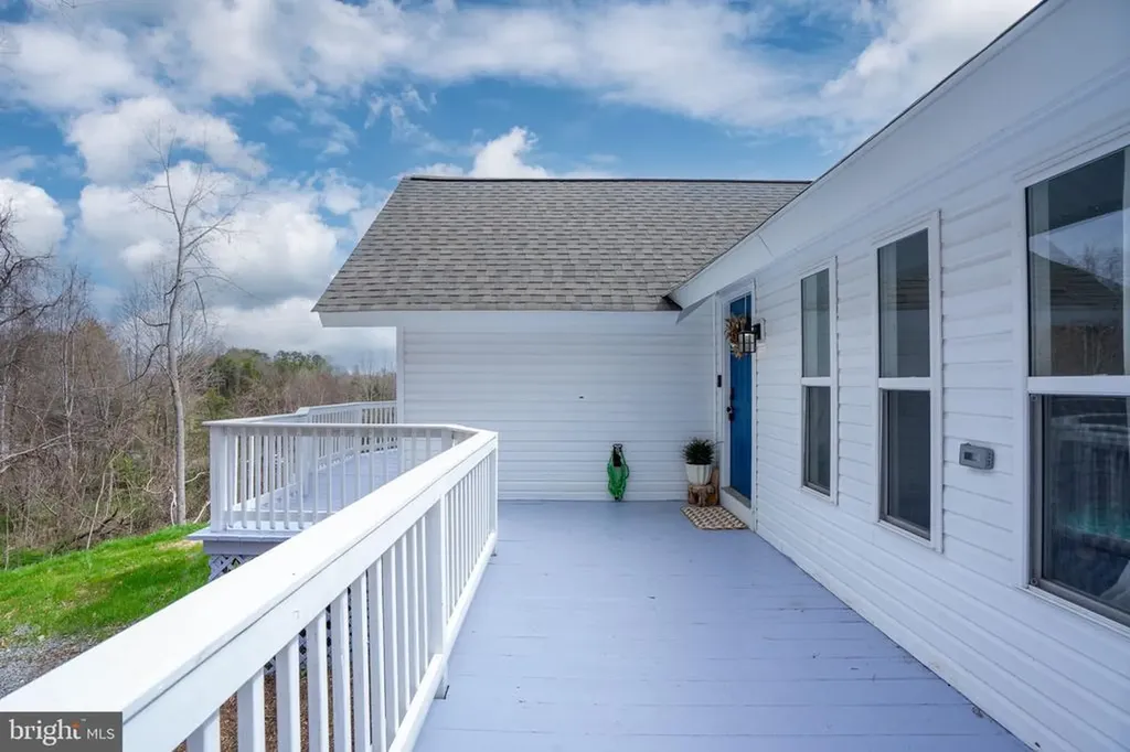 161 Anna Drive N Louisa VA 23093