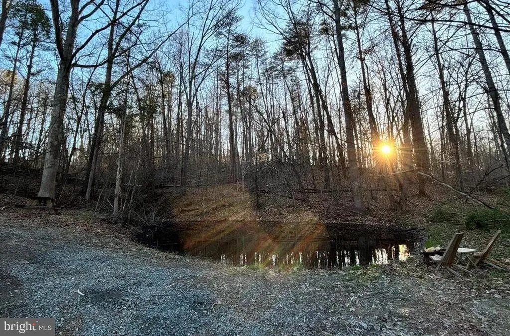 161 Anna Drive N Louisa VA 23093