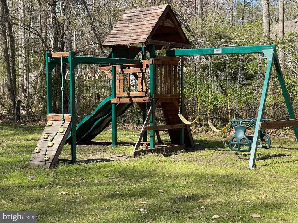 161 Anna Drive N Louisa VA 23093