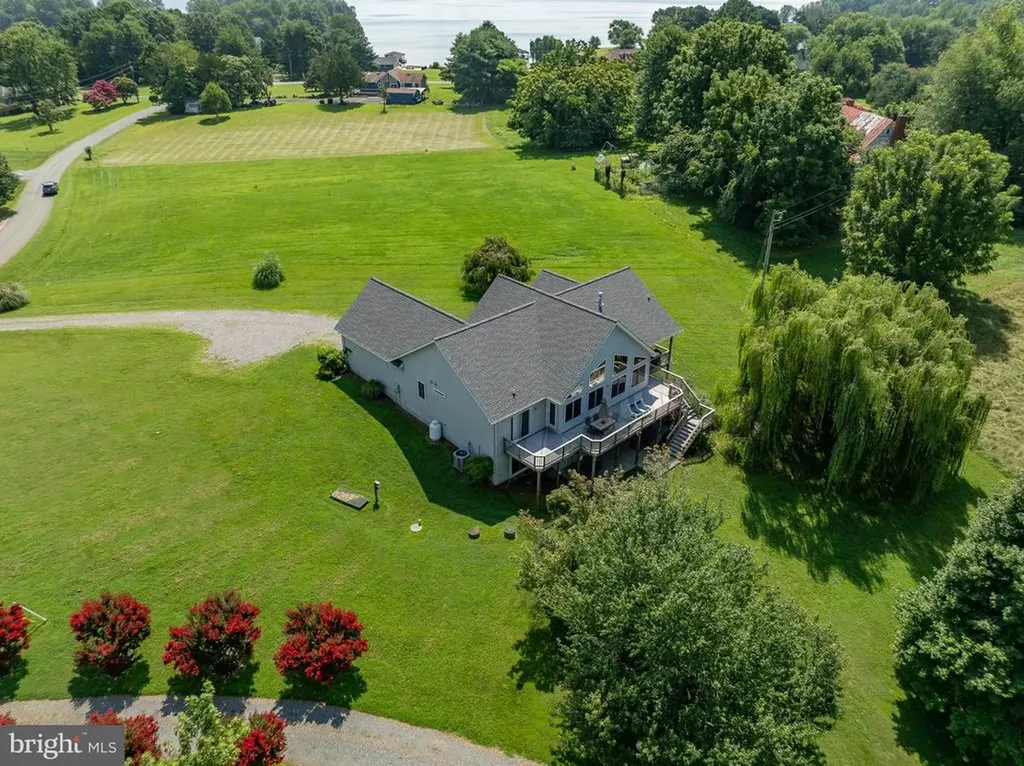 125 Lake Court Bumpass VA 23024