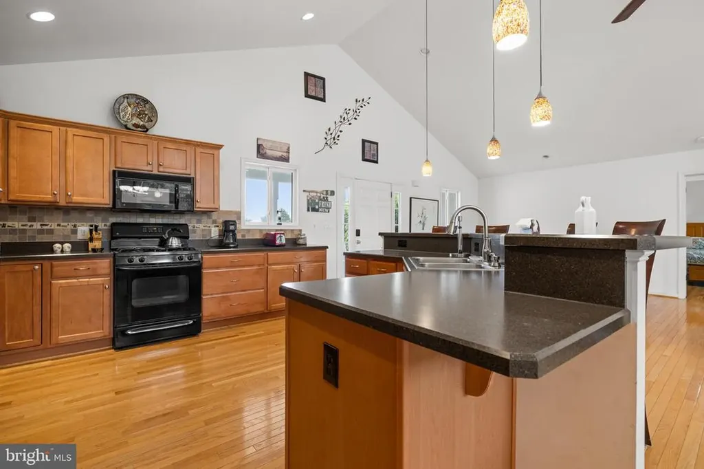 125 Lake Court Bumpass VA 23024