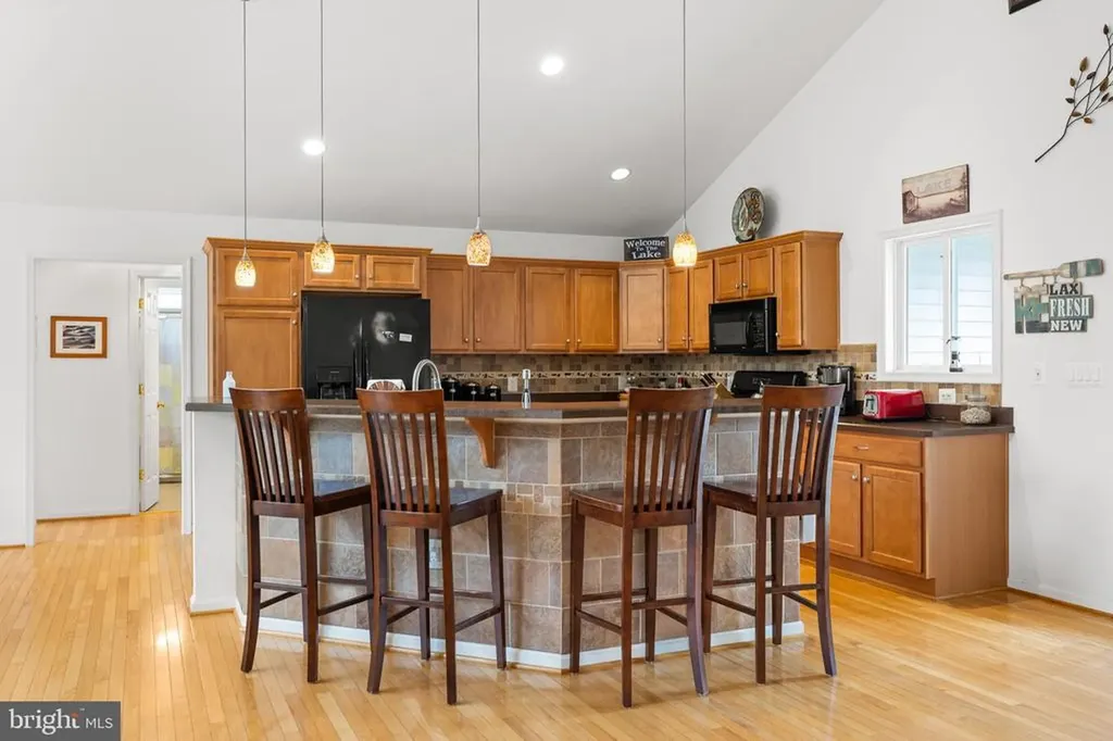 125 Lake Court Bumpass VA 23024