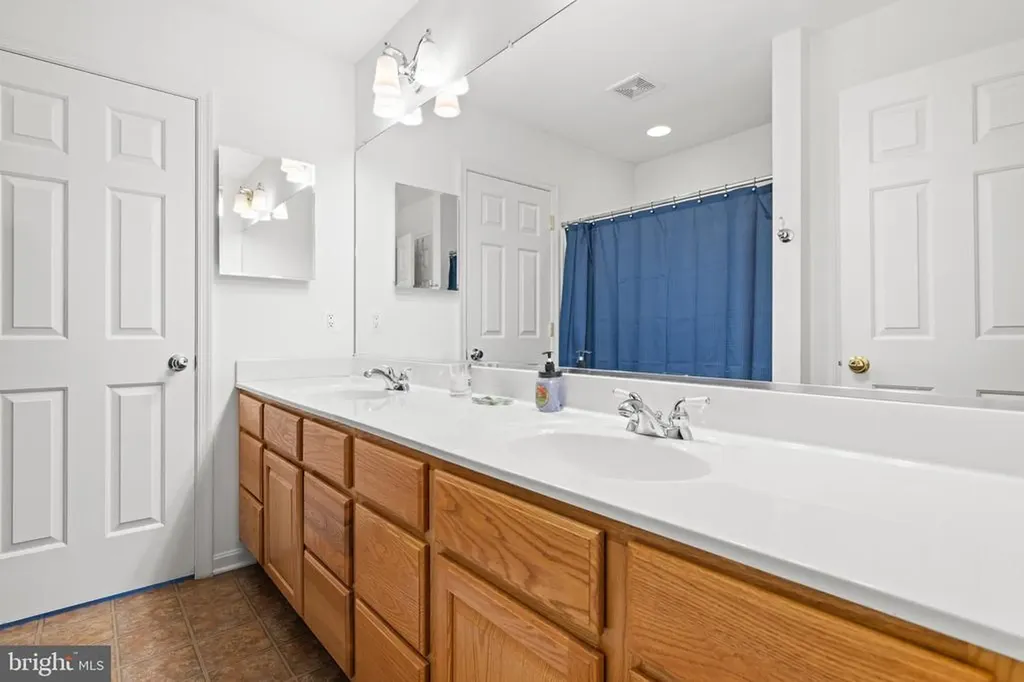 125 Lake Court Bumpass VA 23024