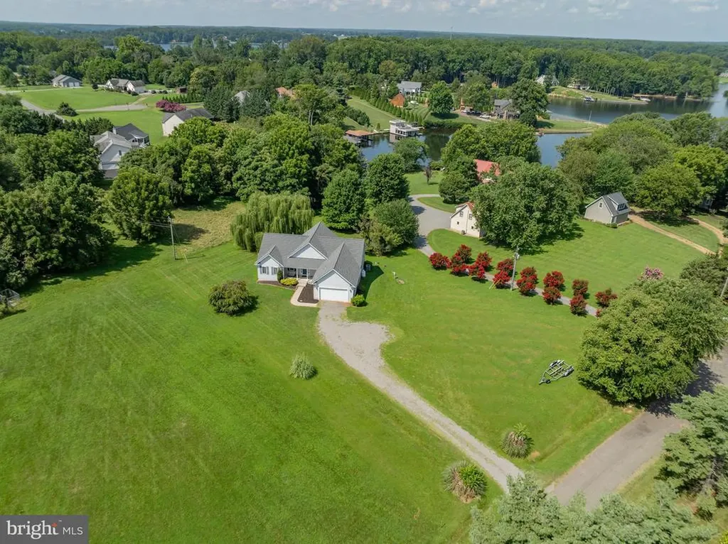 125 Lake Court Bumpass VA 23024