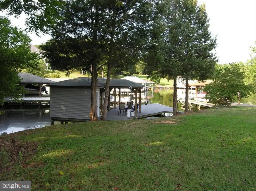 125 Lake Court Bumpass VA 23024