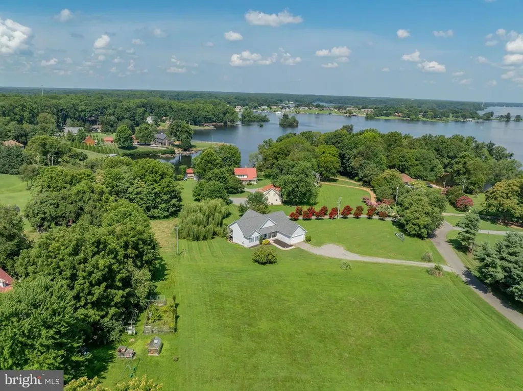 125 Lake Court Bumpass VA 23024