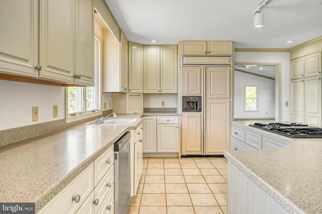1950 Campbell Road Keswick VA 22947