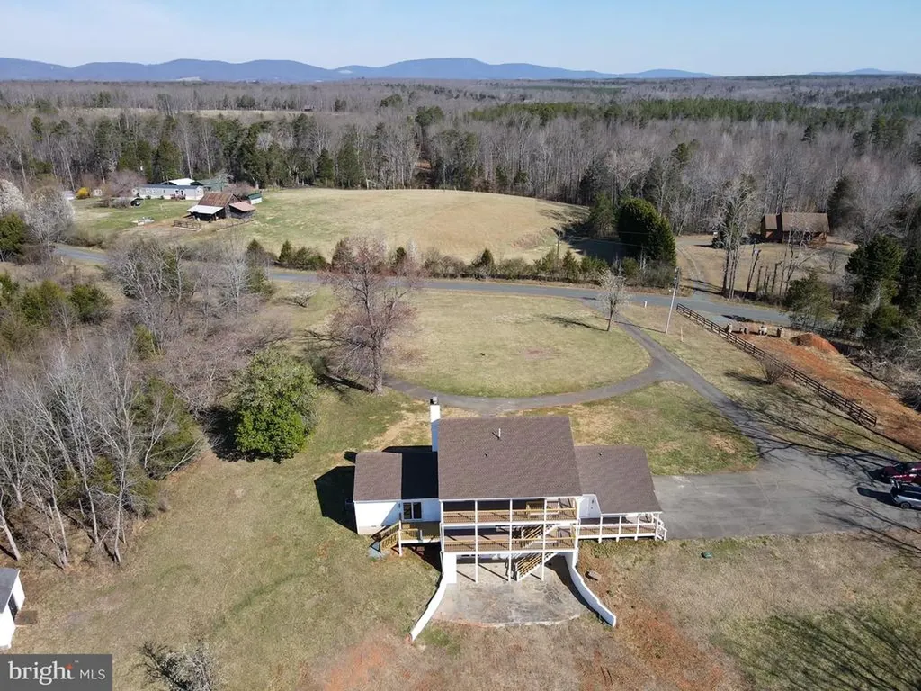 1950 Campbell Road Keswick VA 22947