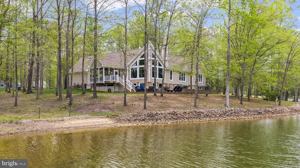 232 Raven Road Bumpass VA 23024