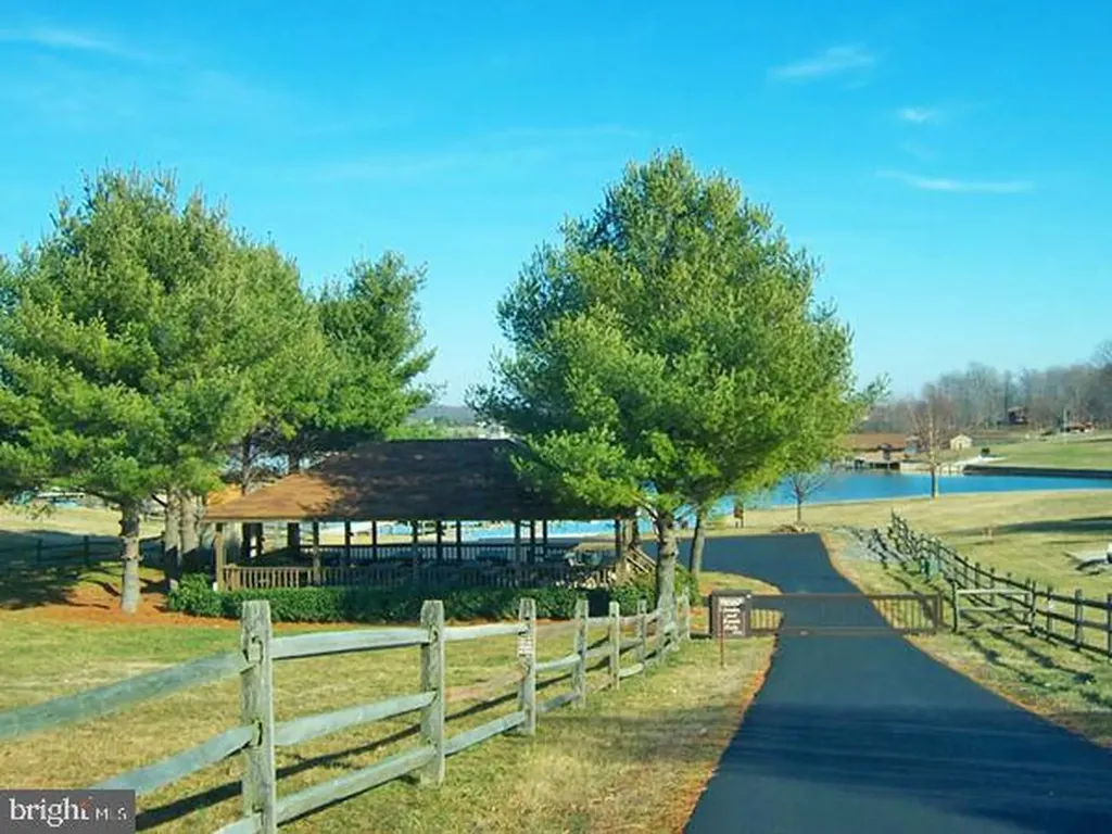 191 Burruss Mill Road Bumpass VA 23024