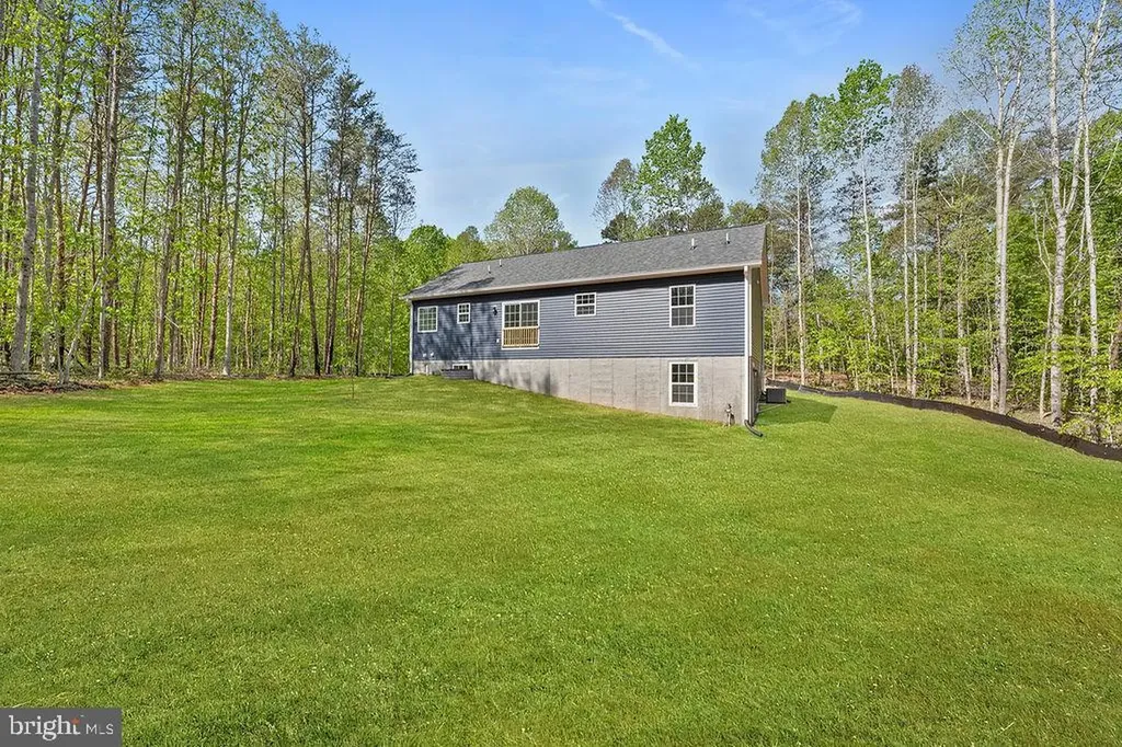 625 Vawter Corner Road Louisa VA 23093