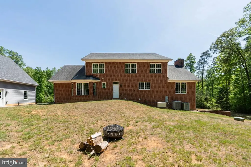 496 Bowlers Mill Run Gordonsville VA 22942