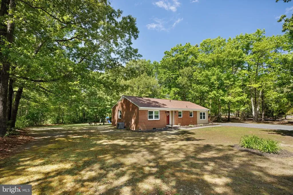 919 Chalklevel Road Louisa VA 23093