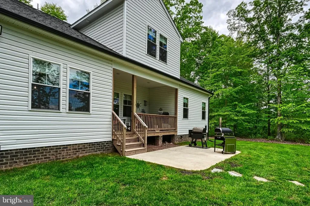 632 Noahs Landing Drive Bumpass VA 23024