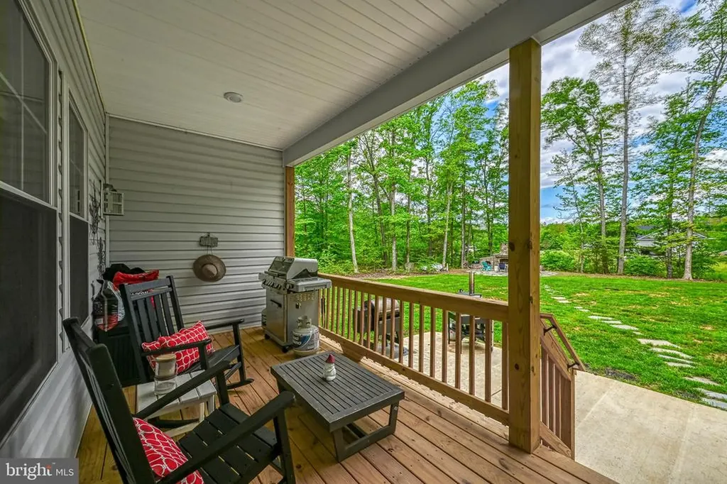 632 Noahs Landing Drive Bumpass VA 23024