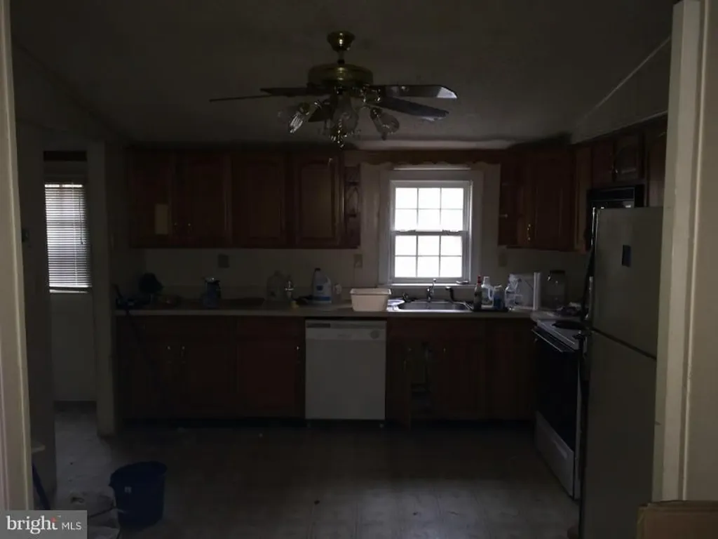 227 Carsons Corner Louisa VA 23093