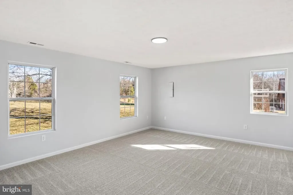 231 Derby Lane Louisa VA 23093