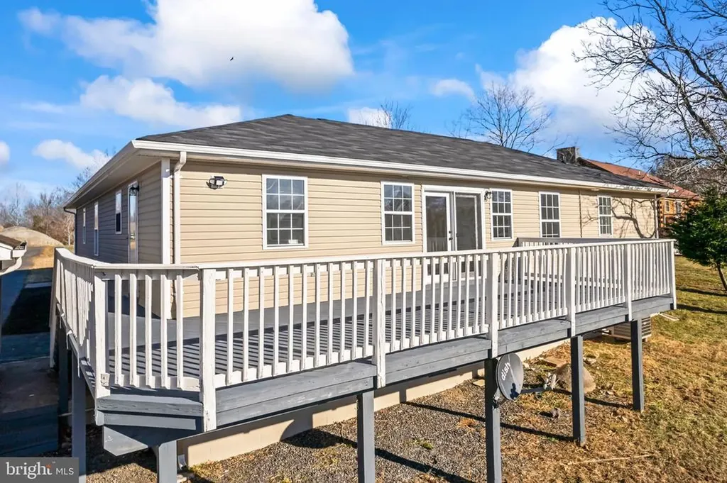 231 Derby Lane Louisa VA 23093