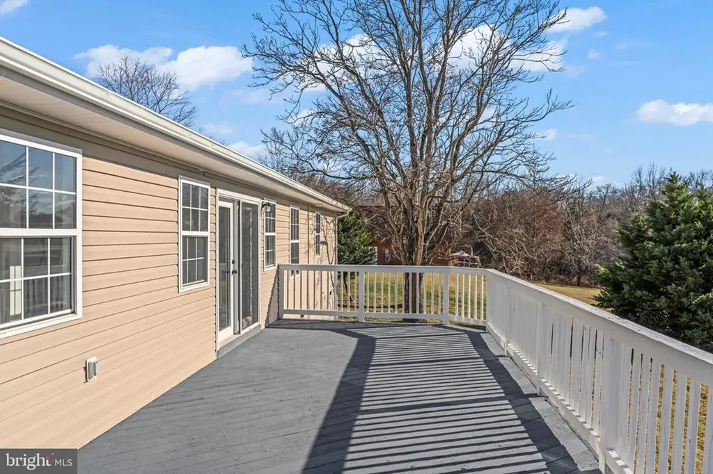 231 Derby Lane Louisa VA 23093