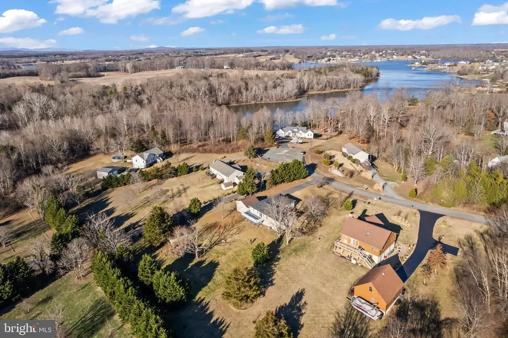 231 Derby Lane Louisa VA 23093