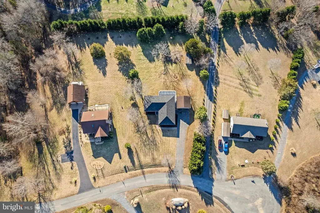 231 Derby Lane Louisa VA 23093