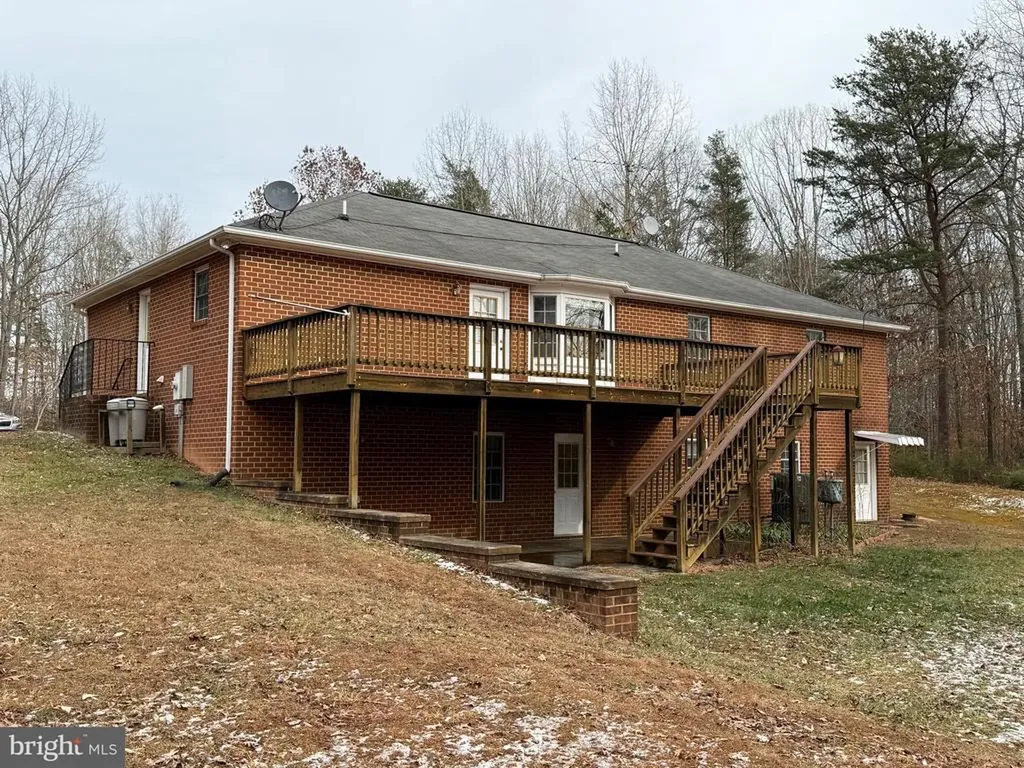 5545 Yanceyville Road Louisa VA 23093