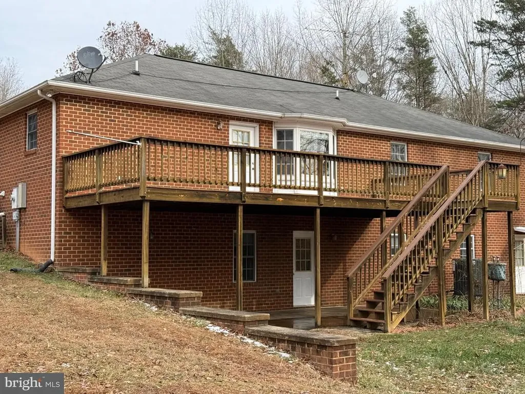 5545 Yanceyville Road Louisa VA 23093