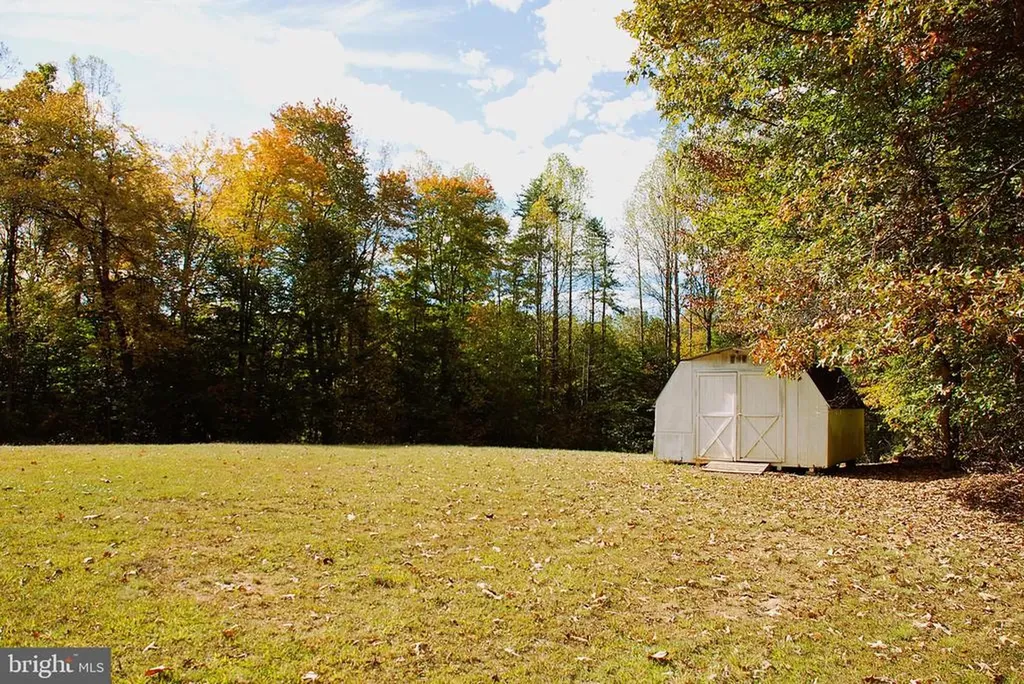 5545 Yanceyville Road Louisa VA 23093