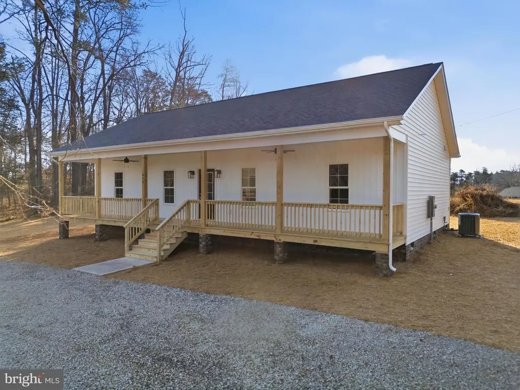475 Fredericks Hall Road Bumpass VA 23024
