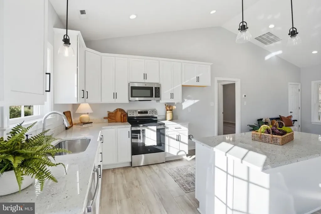 475 Fredericks Hall Road Bumpass VA 23024