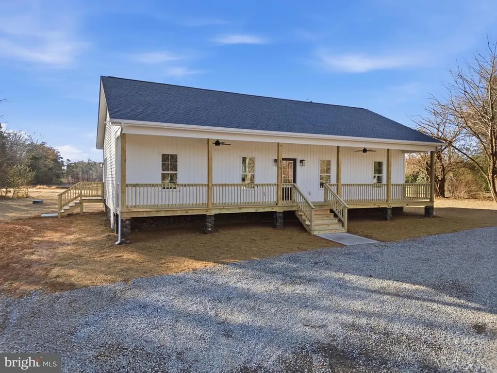 475 Fredericks Hall Road Bumpass VA 23024