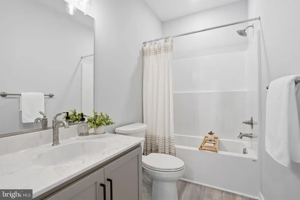 475 Fredericks Hall Road Bumpass VA 23024