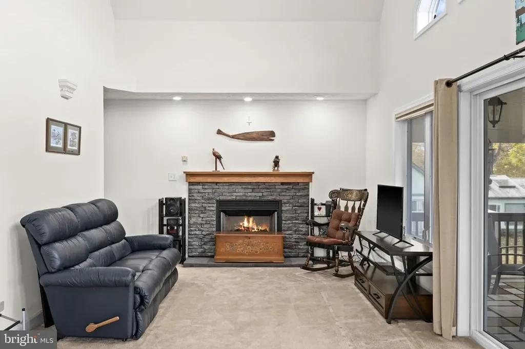 1250 Lakeshore Drive S Louisa VA 23093