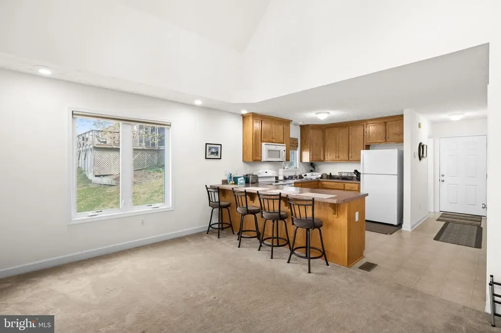 1250 Lakeshore Drive S Louisa VA 23093