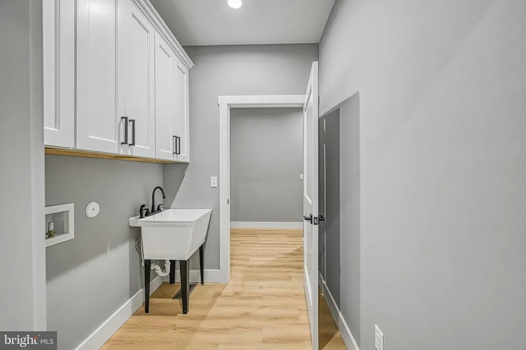 375 Equestrian Landing Trail Bumpass VA 23024