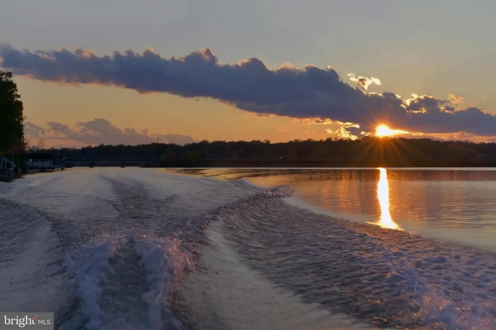 375 Equestrian Landing Trail Bumpass VA 23024