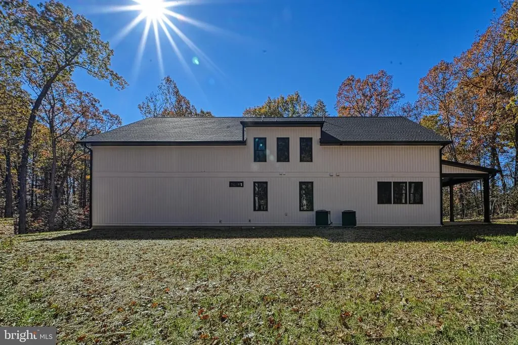 375 Equestrian Landing Trail Bumpass VA 23024