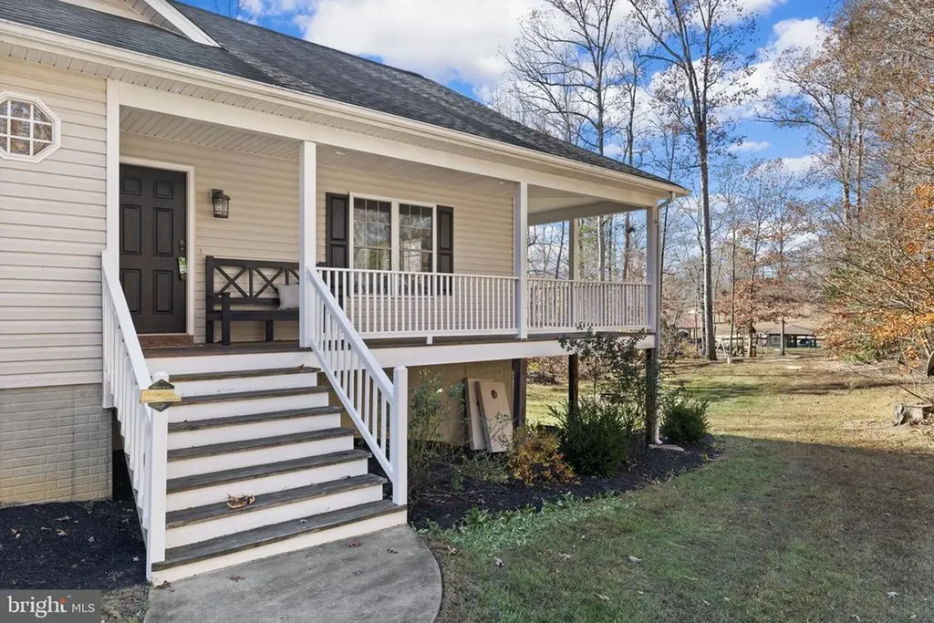 14 Oak Road Bumpass VA 23024