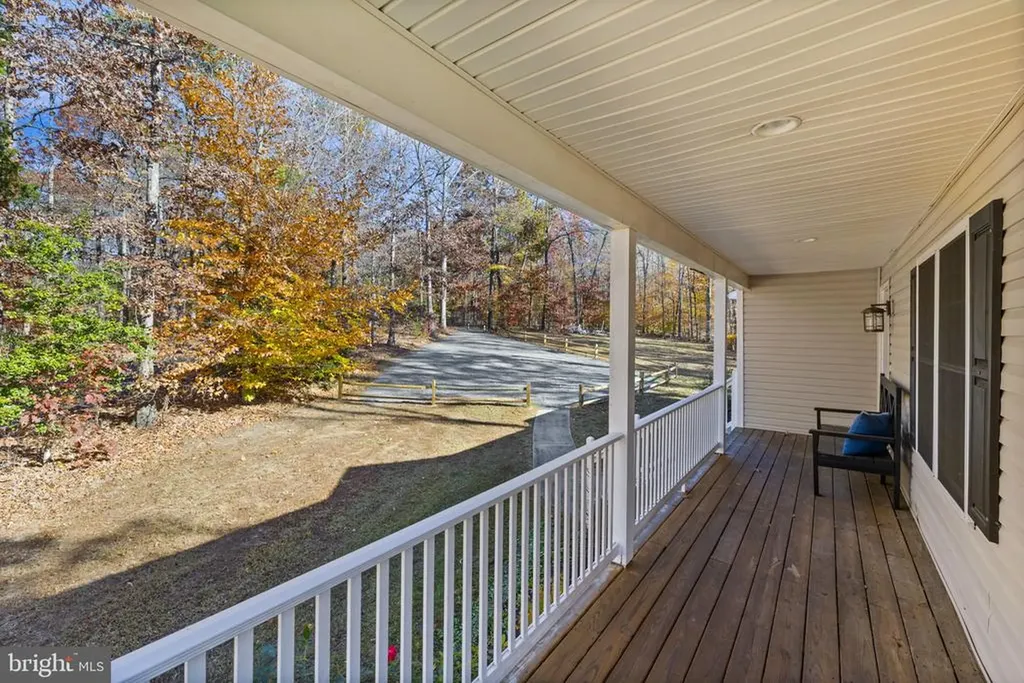 14 Oak Road Bumpass VA 23024