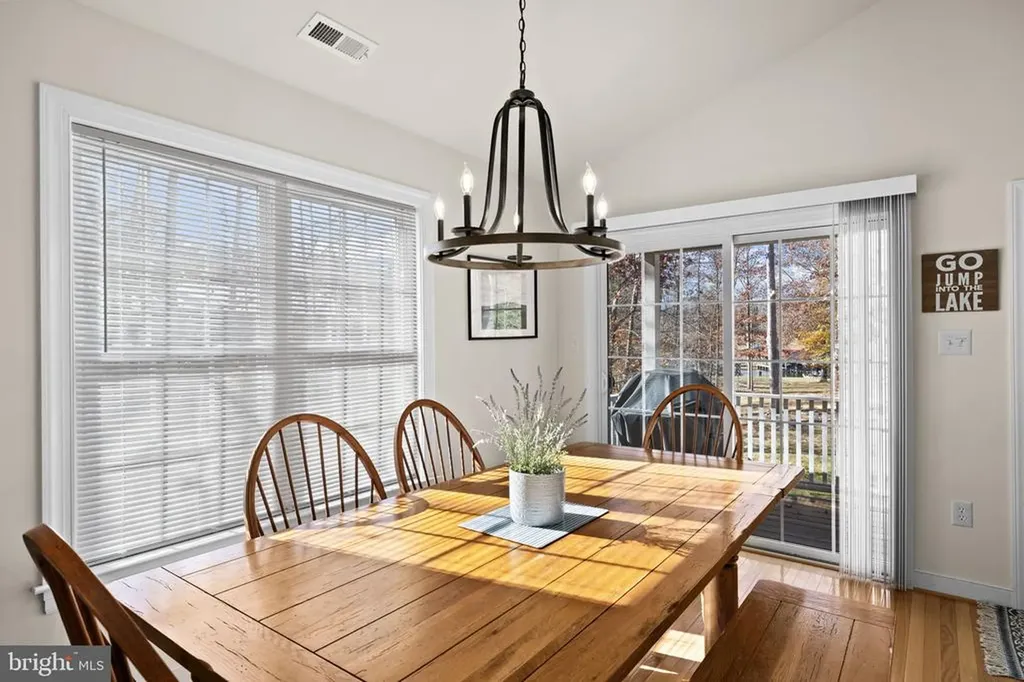 14 Oak Road Bumpass VA 23024