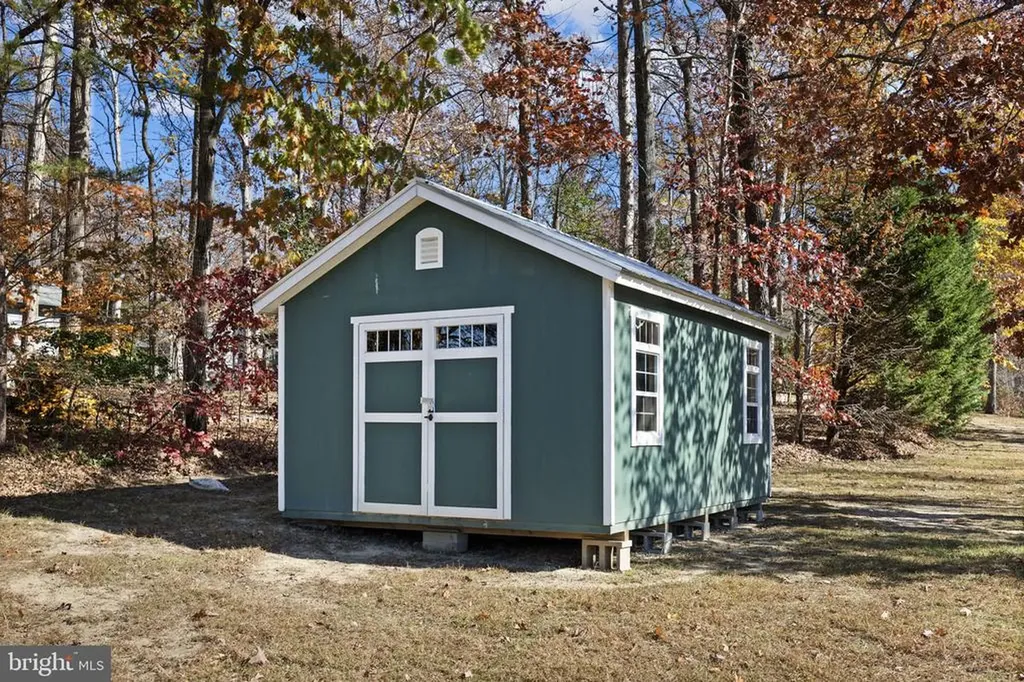 14 Oak Road Bumpass VA 23024