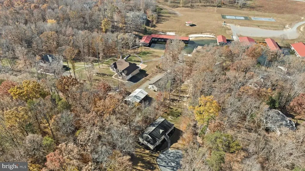 14 Oak Road Bumpass VA 23024
